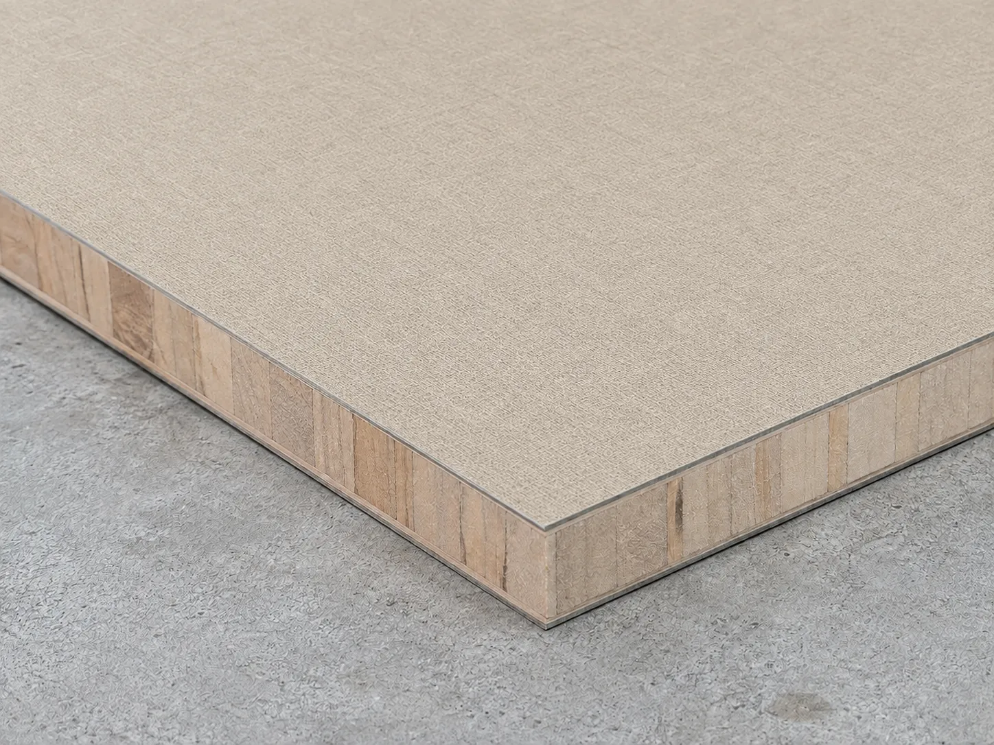 Melamine Faced Cedar Core Blockboard (2)
